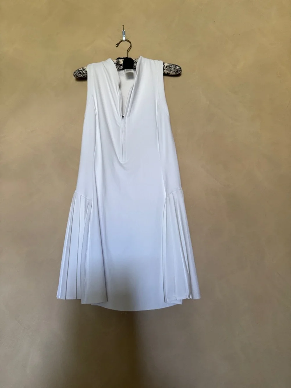 Women’s Athleta Sleeveless Tennis Pickleball Swing Dress size Meduim - Picture 2 of 6